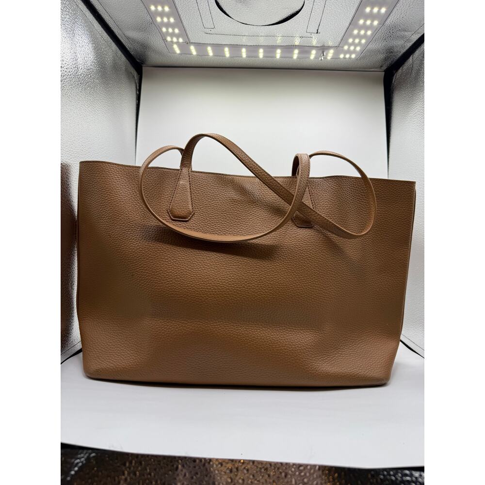 Tory Burch Tote Bag Pebbled Leather - Tan/ Camel gold hardware - Picture 7 of 9